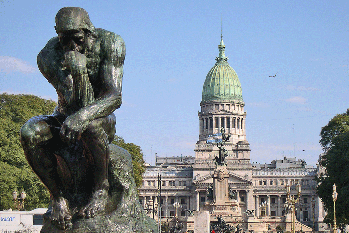 plaza del congreso y estatua del pensador, buenos aires
